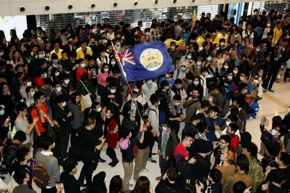 为什么全世界都讨厌中国人，连香港同胞都不给好脸儿？ | jiaren.org